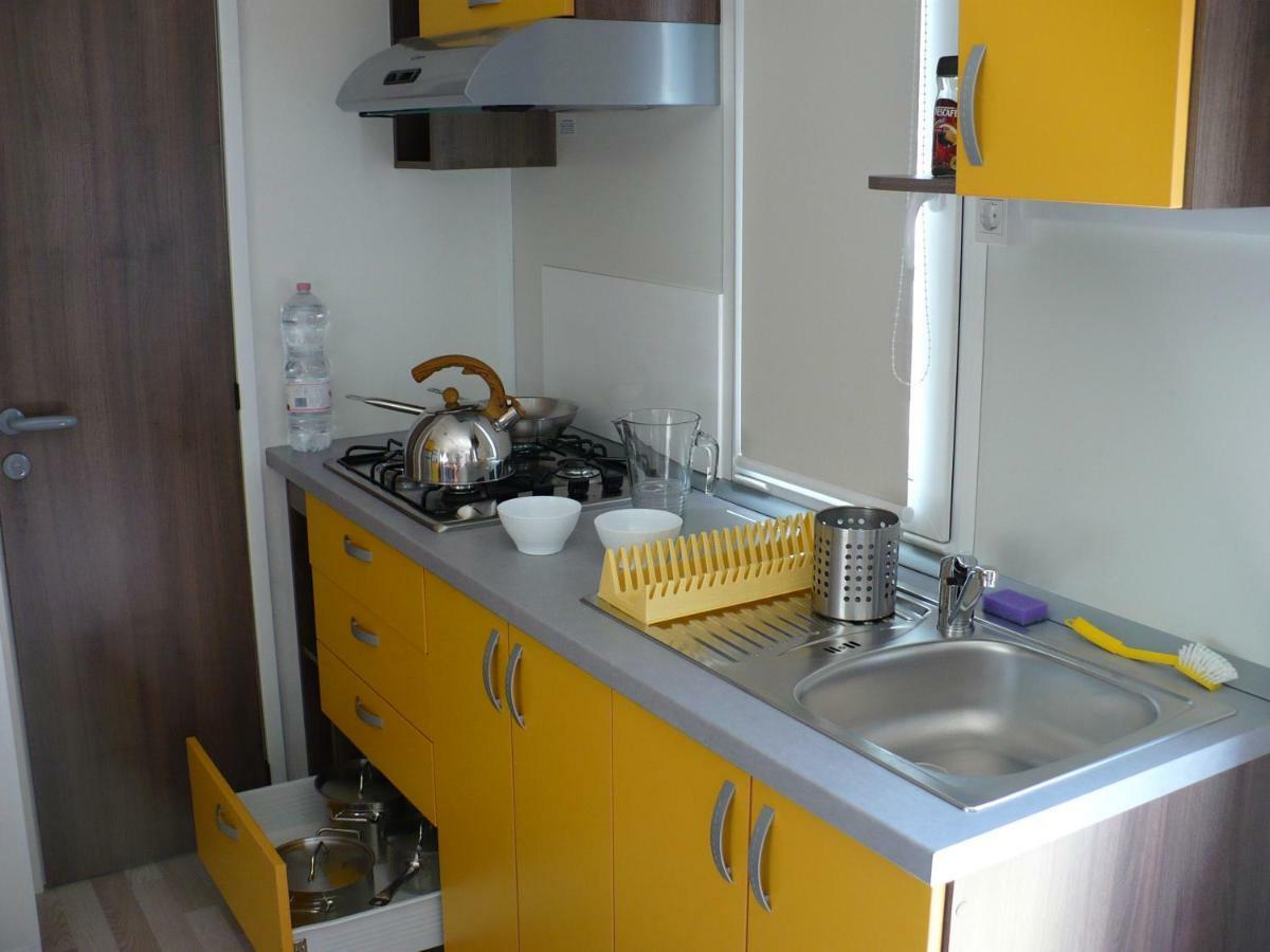 Victoria Mobilehome In Orsera Camping Resort Dış mekan fotoğraf